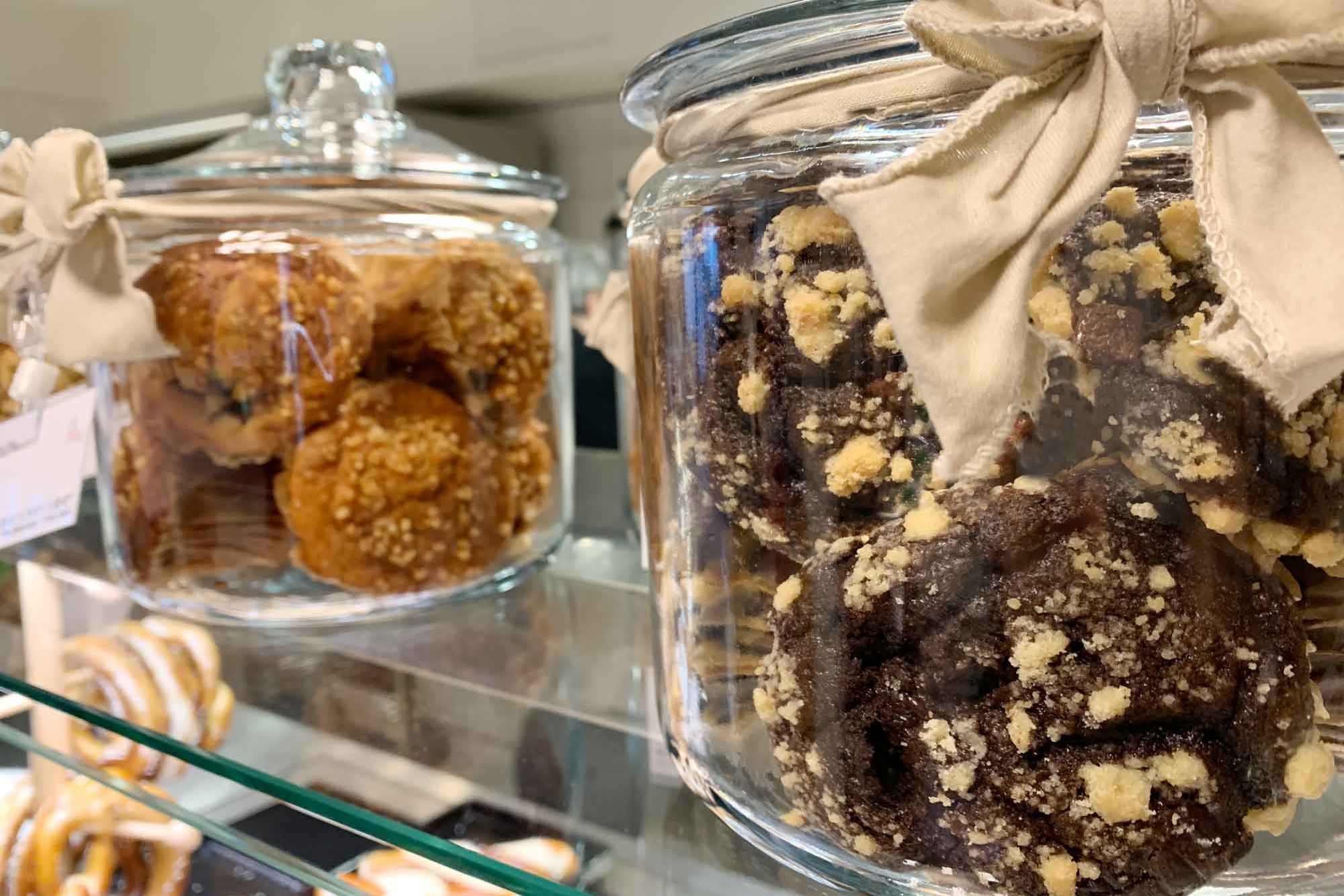 Cookies im Glas im Cafe Alexanderstraße