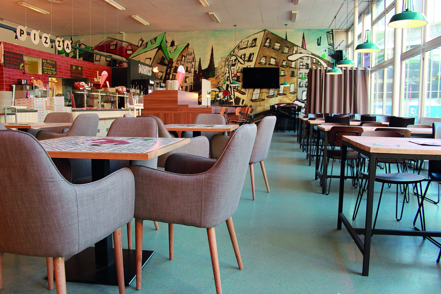 Blick in den Gastraum des Schlüters