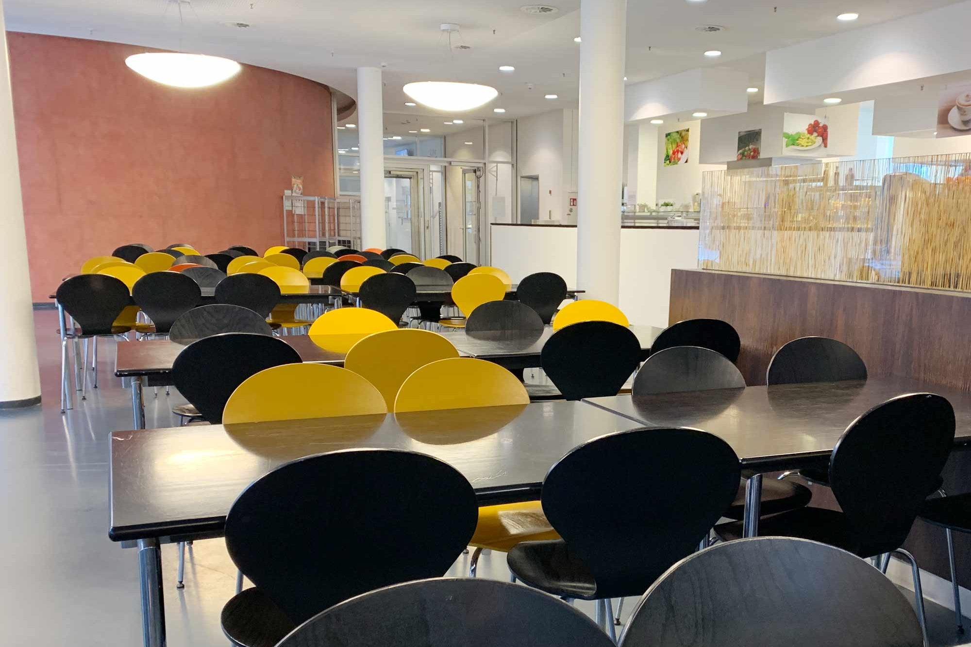 Blick in den Gastraum der Mensa Bucerius Law School