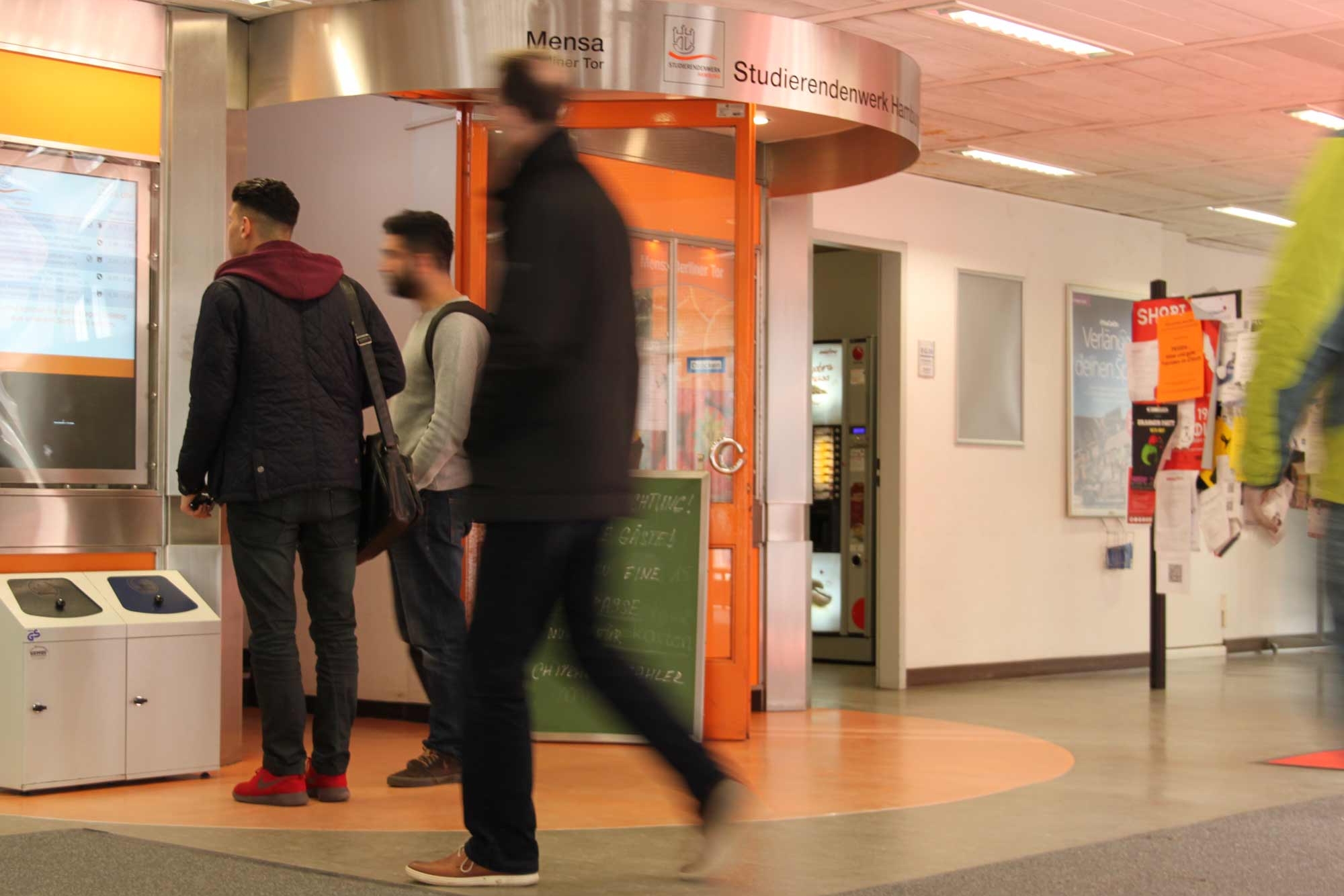 Eingang der Mensa Berliner Tor