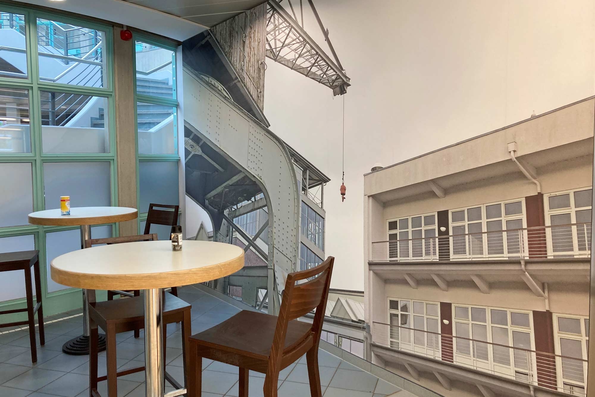 Sitzecke in der Mensa Harburg