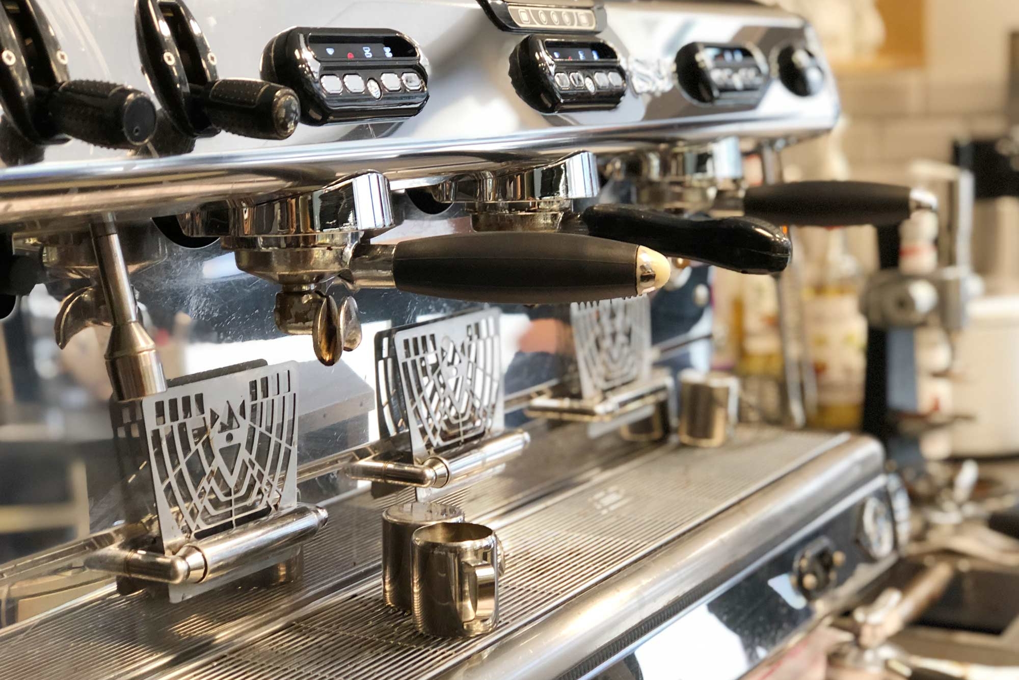 Siebträger-Kaffeemaschine im CampusCafé