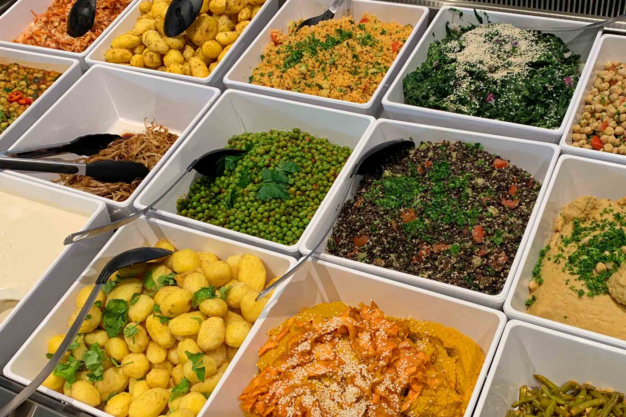 Auslage Levanteküche in der Mensa Philturm